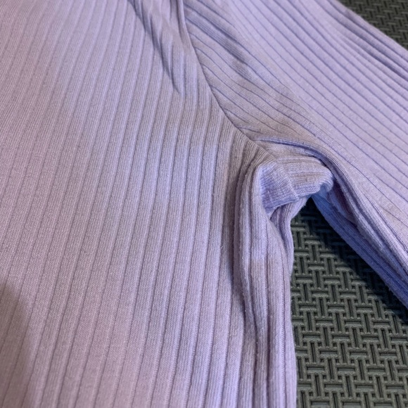 Hollister Ribbed Long Sleeve Bundle - Picture 4 of 4